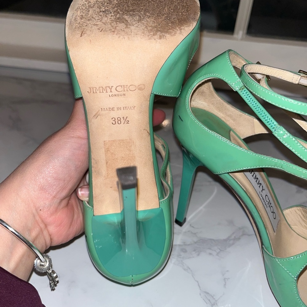 JIMMY CHOO
Patent Leather Strappy Green Heals
Size: 8.5 - Picture 5 of 8
